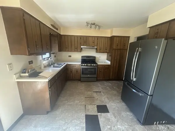 12921 S Parkside DR, Palos Park, IL 60464