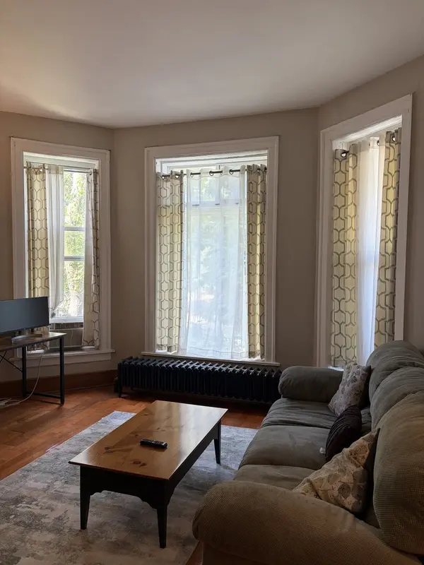 441 E 42nd ST, Chicago, IL 60653