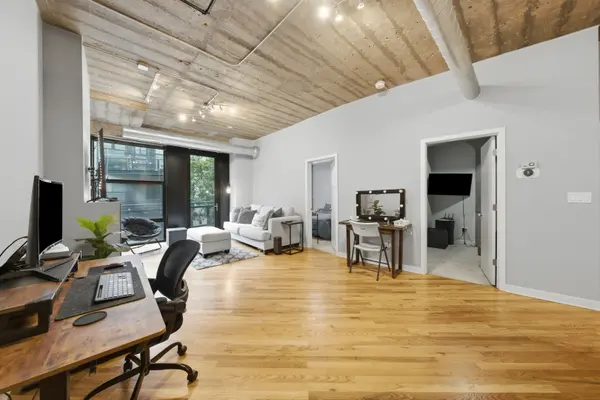 1111 W 14th PL #216, Chicago, IL 60608
