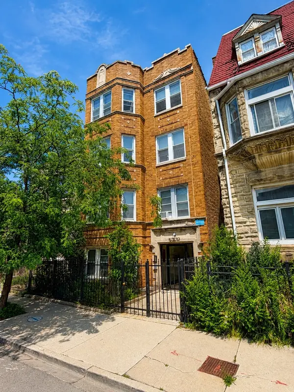 3012 W Warren BLVD, Chicago, IL 60612