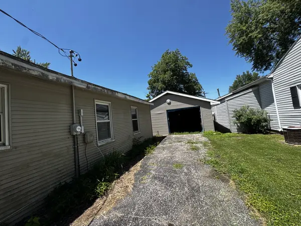 1175 N Jackson ST, Bushnell, IL 61422
