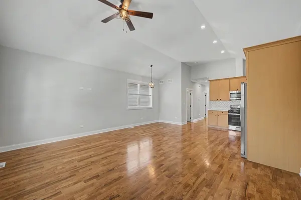 555 N Springfield AVE, Chicago, IL 60624