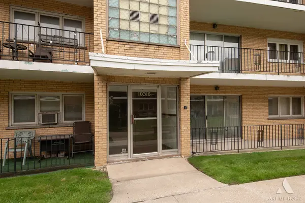 10316 S Pulaski RD #303, Oak Lawn, IL 60453