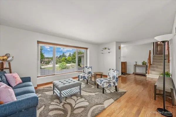 163 S Circle AVE, Bloomingdale, IL 60108