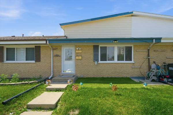 9005 SHERRY LN, Des Plaines, IL 60016
