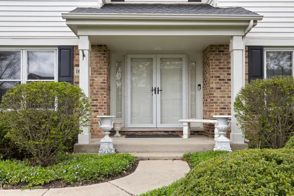1660 Castillian WAY, Mundelein, IL 60060