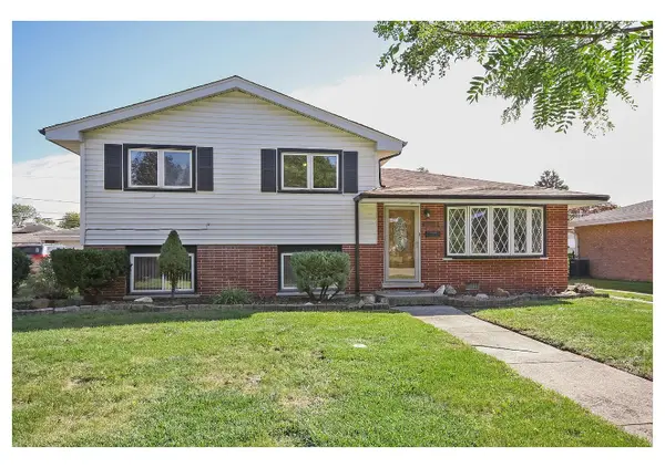 10349 NASHVILLE AVE, Chicago Ridge, IL 60415