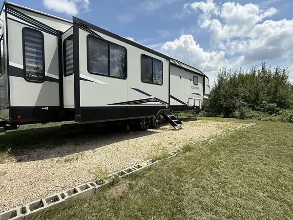 22-34 Woodhaven Lakes, Sublette, IL 61367