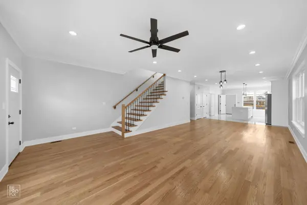 4241 W Walton ST, Chicago, IL 60651