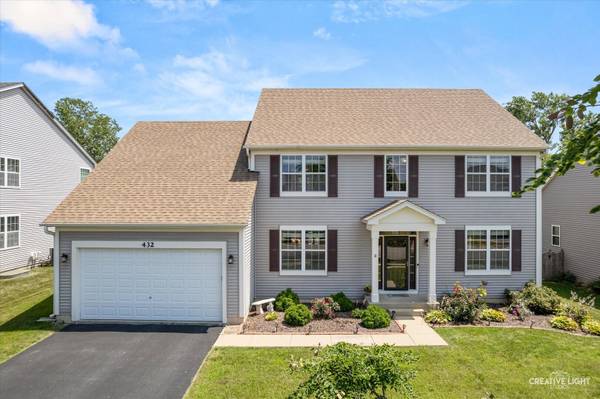 432 Bluegrass Pkwy, Oswego, IL 60543