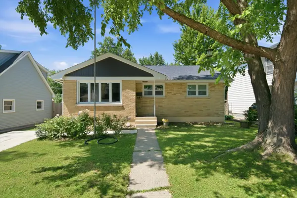 340 Dalton AVE, Mundelein, IL 60060