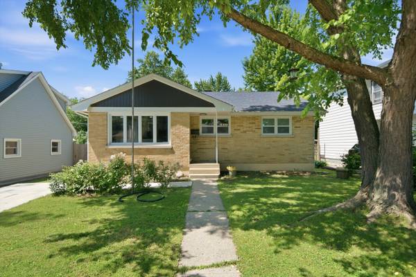 340 Dalton AVE, Mundelein, IL 60060