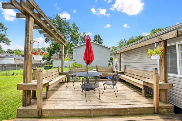 148 Bedford RD, Bolingbrook, IL 60440