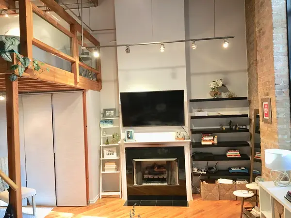226 N Clinton ST #106, Chicago, IL 60661