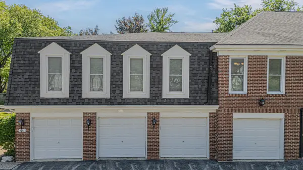 831 Garfield AVE #C, Libertyville, IL 60048