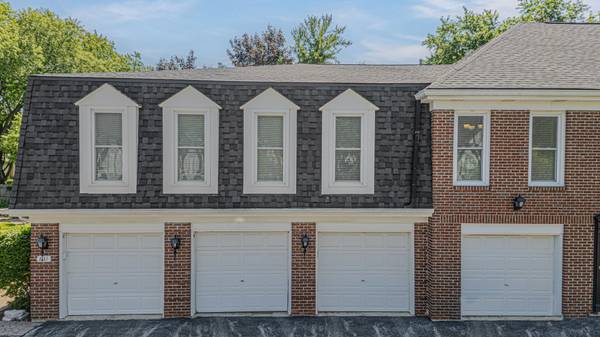 831 Garfield AVE #C, Libertyville, IL 60048