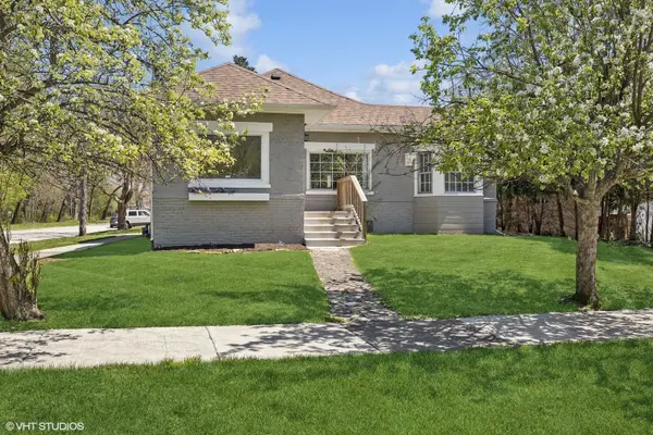 8223 W 30th ST, North Riverside, IL 60546