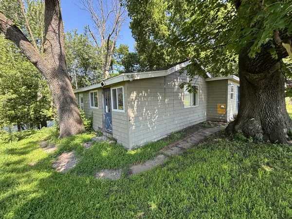 16379 Ebson RD, Fulton, IL 61252