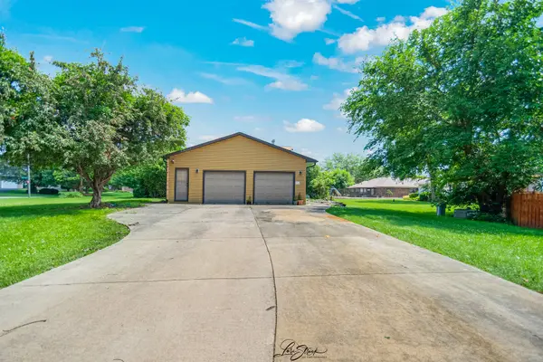 416 Auburn CT, New Lenox, IL 60451