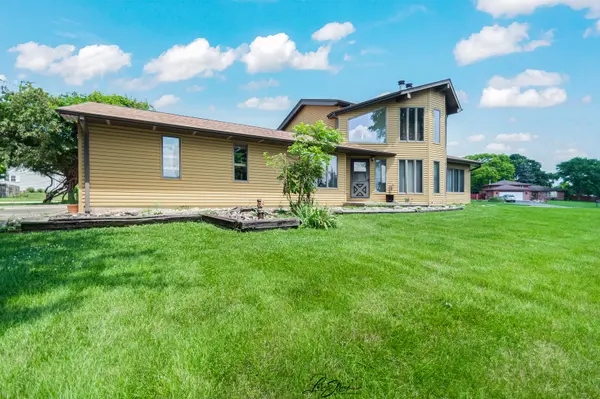 416 Auburn CT, New Lenox, IL 60451
