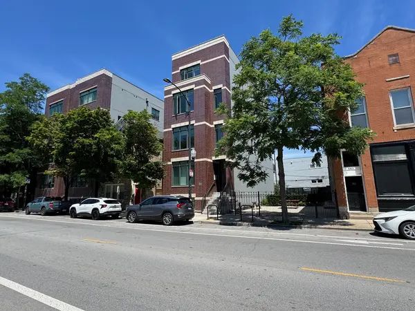 556 W 18th ST, Chicago, IL 60616