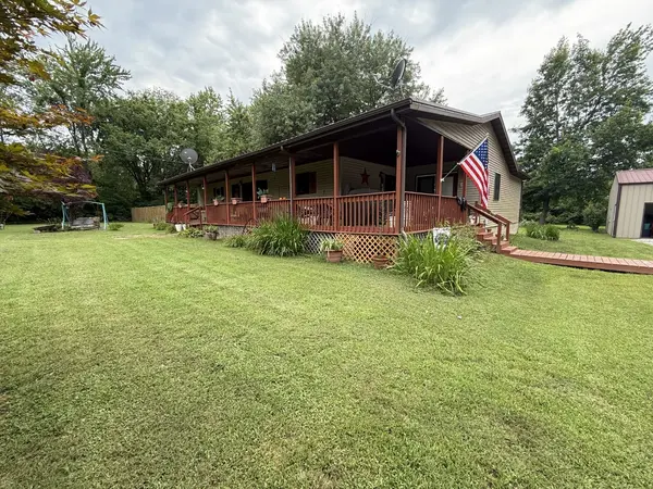 6671 Main ST, Logan, IL 62856