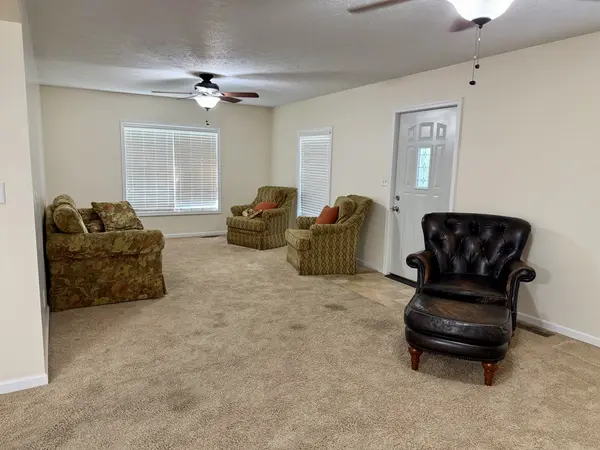 1109 S Court ST, Marion, IL 62959