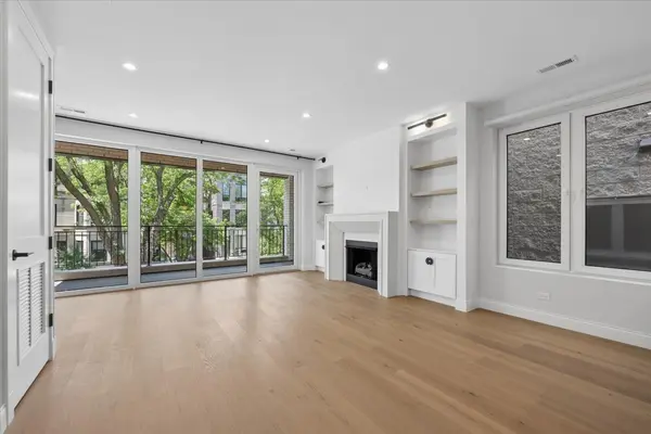 3739 N Clifton AVE #2, Chicago, IL 60613