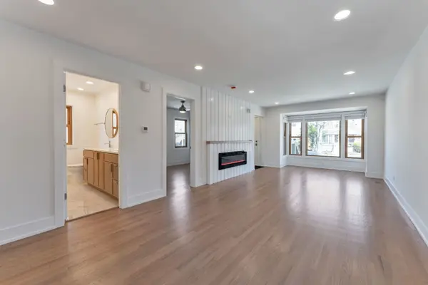 2825 W 84th PL, Chicago, IL 60652