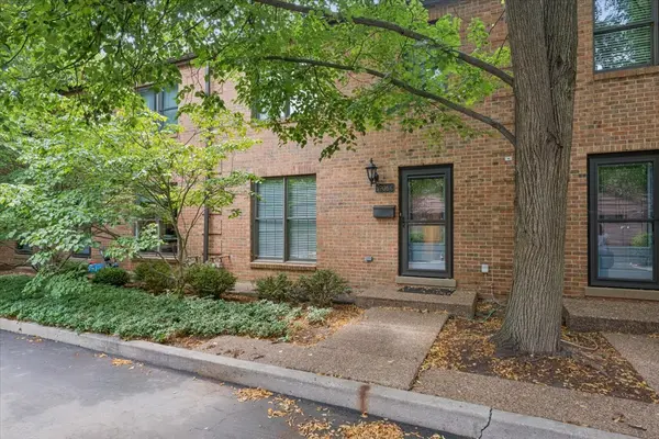 1906 Lincoln ST #C, Evanston, IL 60201