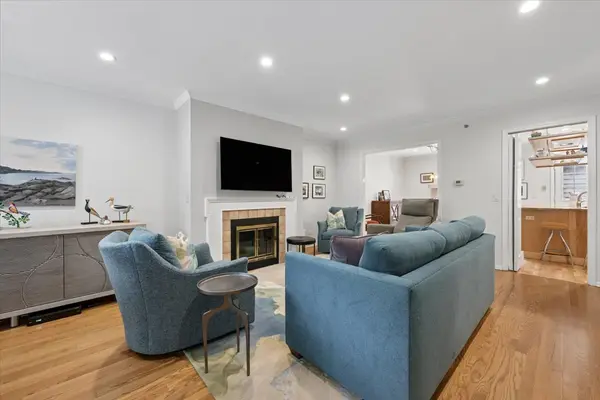 1906 Lincoln ST #C, Evanston, IL 60201