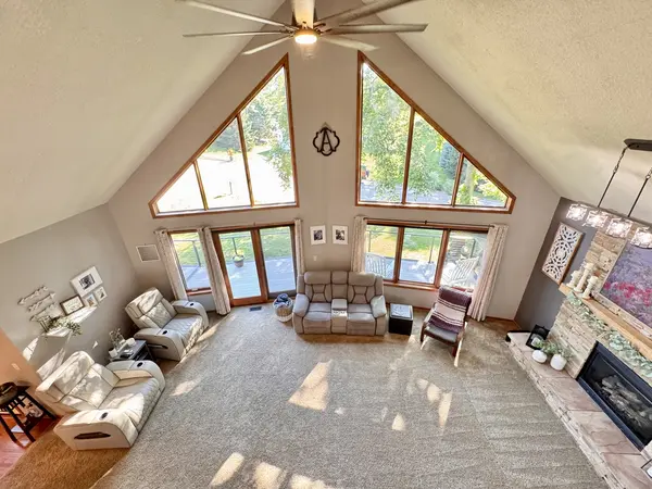 134 Fieldstone LN, Dixon, IL 61021
