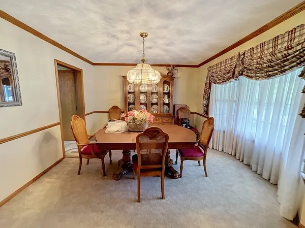 3707 75th Street CT, Moline, IL 61265