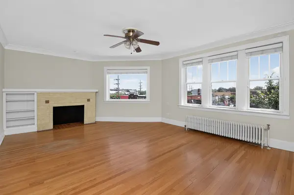 438 N Main ST #N, Glen Ellyn, IL 60137