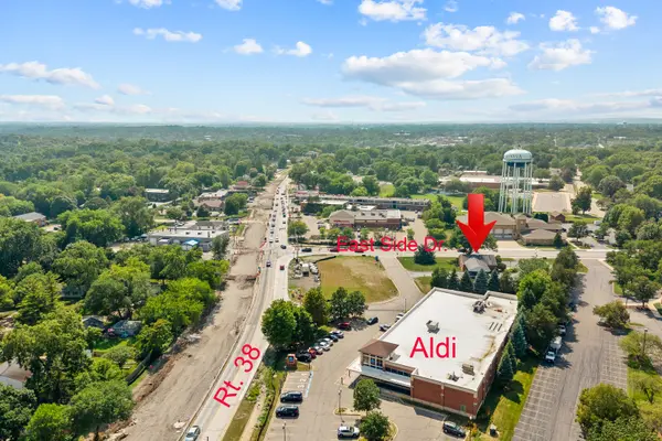 111 East Side DR, Geneva, IL 60134