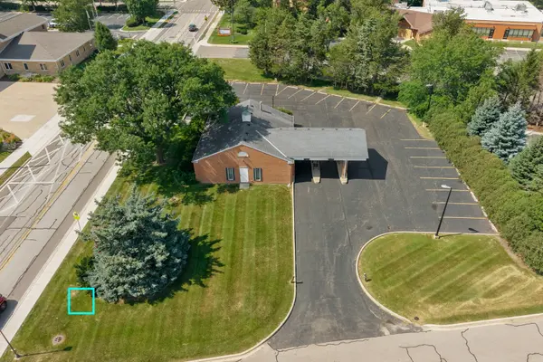 111 East Side DR, Geneva, IL 60134