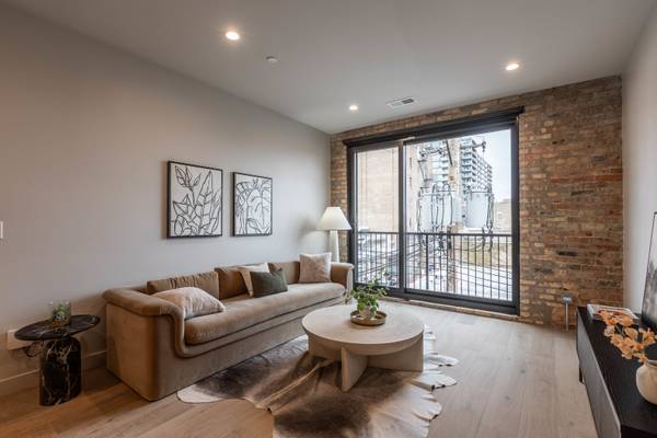 1706 Sherman AVE #405, Evanston, IL 60201