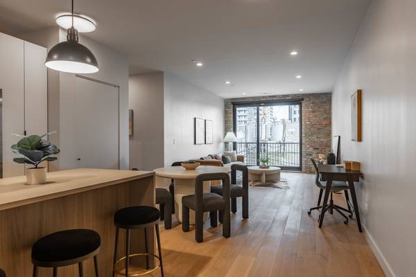 1706 Sherman AVE #405, Evanston, IL 60201