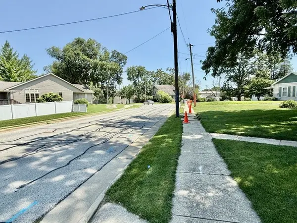 304 FRANKLIN ST, Mahomet, IL 61853