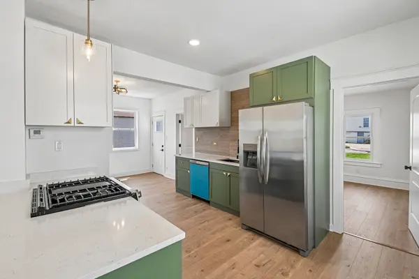 411 Leach AVE, Joliet, IL 60432