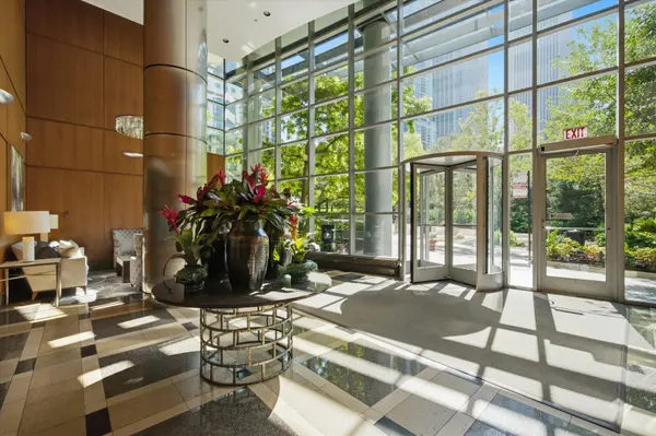 201 N WESTSHORE DR #1708, Chicago, IL 60601