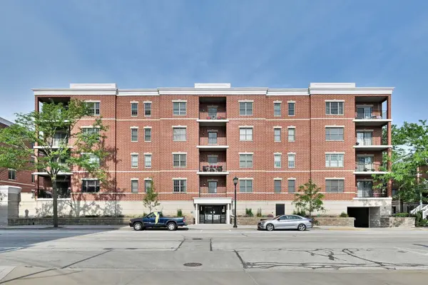 210 N Addison AVE #301, Elmhurst, IL 60126