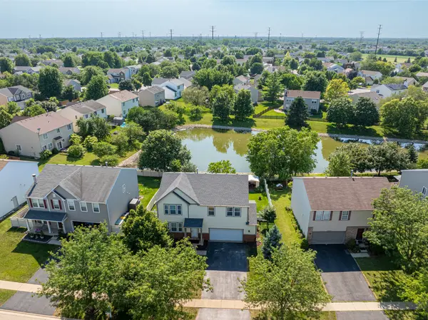 3707 Thoroughbred LN, Joliet, IL 60435