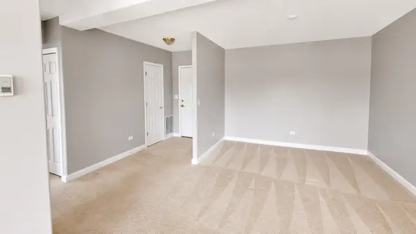 2301 Oakmont WAY #502, Darien, IL 60561
