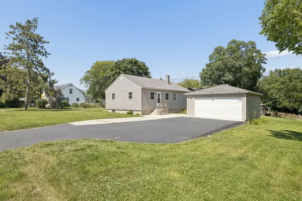 940 Mckinley CT, Lockport, IL 60441