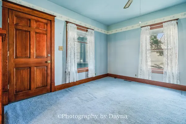 502 E 4th ST, Momence, IL 60954