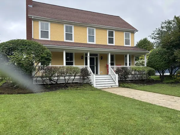 634 Indian Path RD, Grayslake, IL 60030