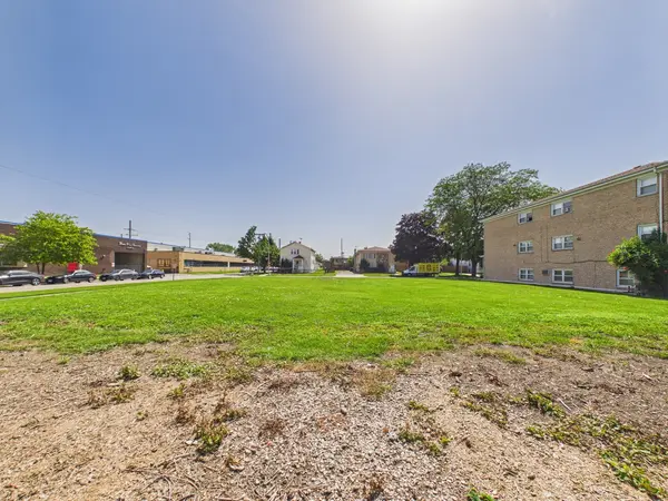 1638 N 32nd AVE, Melrose Park, IL 60160
