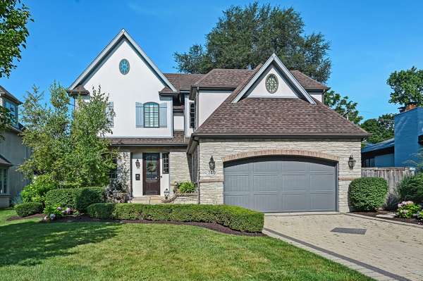 740 Phillippa ST, Hinsdale, IL 60521