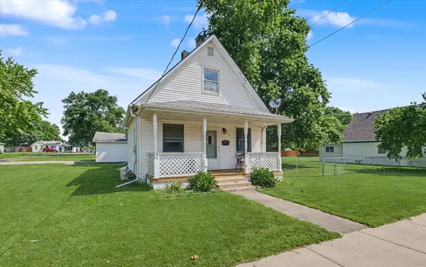 708 W Water ST, Farmer City, IL 61842